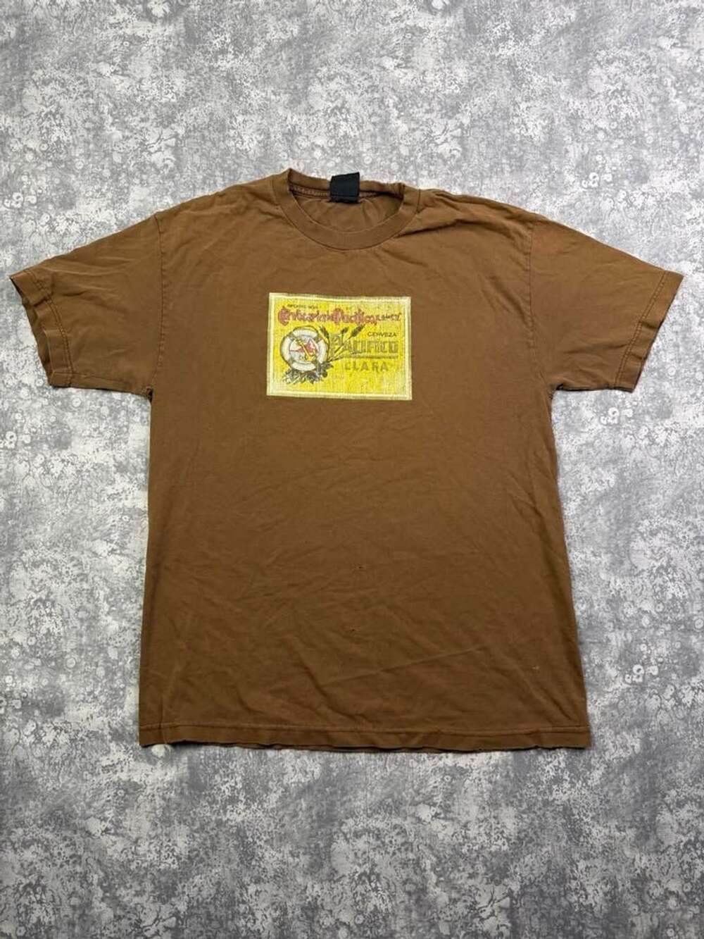 Vintage Anchor Blue Cerveza Pacifico Clara Beer Graphic T-Shirt Brown